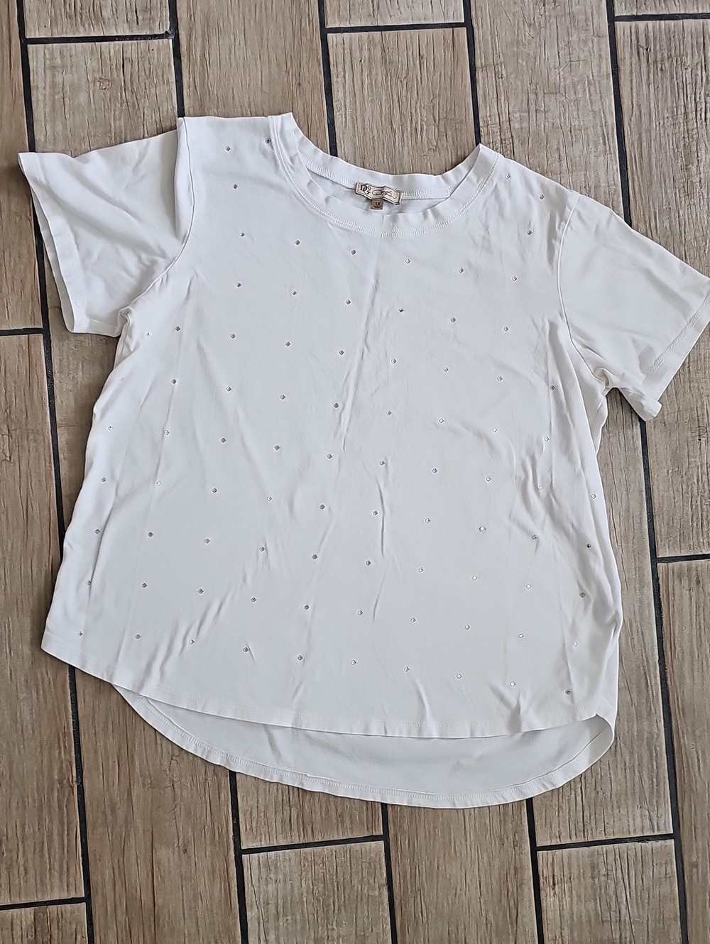 DG2 by Diane Gilman Women's White Short-Sleeve Rhinestone Embellished Tee 1x